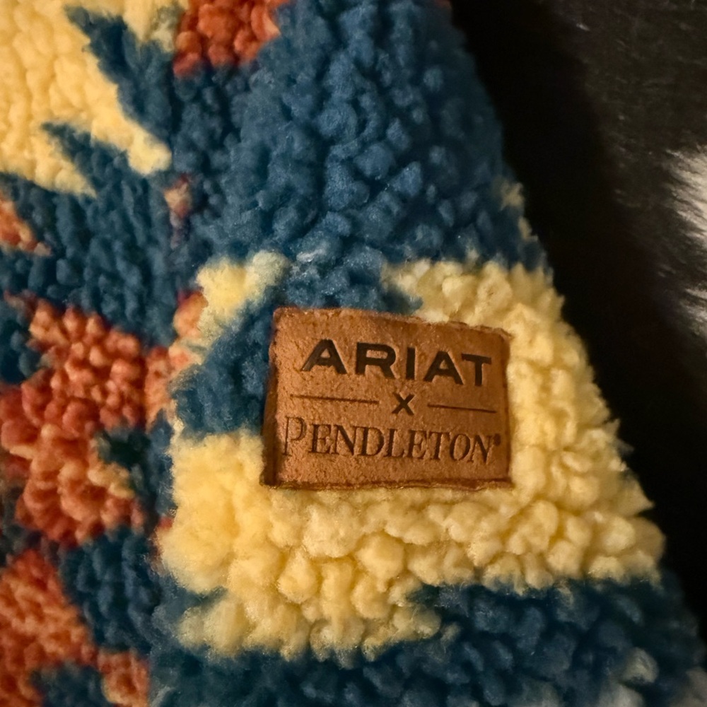 Ariat Multicolor Aztec Fleece Jacket - Picture 2 of 2